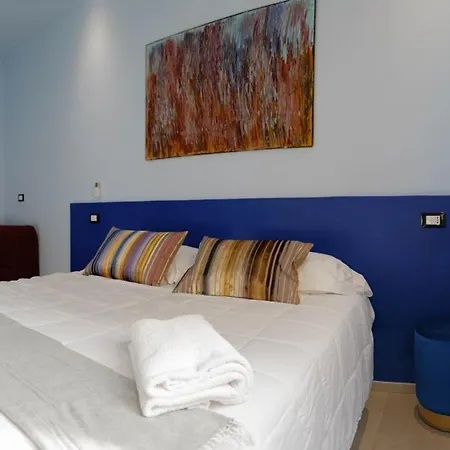 5rooms Bed & Breakfast