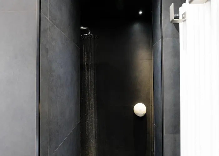 5rooms Bed and Breakfast